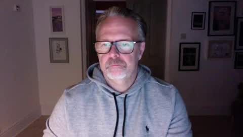 girlsandbikes online show from March 2026 12:21:01 AM