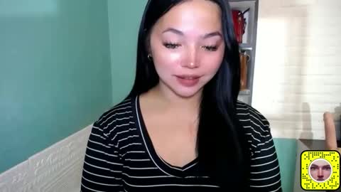 Snapshot of girlthatuneedxxx chatting on March 2026 05:52:02 PM Rhaine online show from March 2026 05:52:02 PM