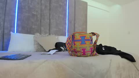 Snapshot of giselamaru chatting on February 2025 11:44:02 AM online show from February 2025 11:44:02 AM