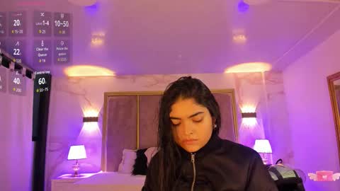 Snapshot of giselamaru chatting on November 2025 10:52:02 AM online show from November 2025 10:52:02 AM