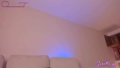 Instagram gisellee  22  online show from January 2026 03:56:02 AM