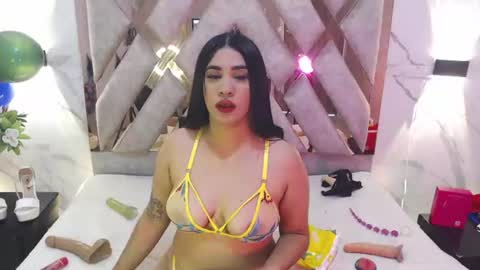Snapshot of giselslut chatting on June 2026 05:00:01 PM giselslut online show from June 2026 05:00:01 PM