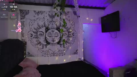 Snapshot of giselx_xx chatting on April 2026 10:32:01 PM GISEL online show from April 2026 10:32:01 PM