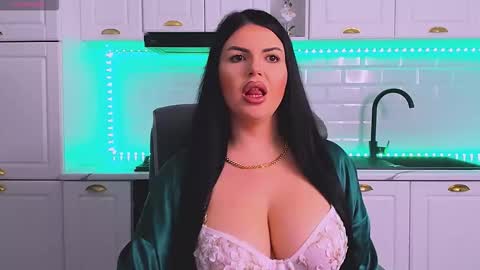 Giulia online show from February 2026 09:08:02 PM