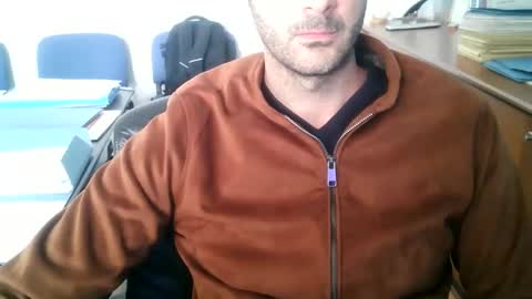 Snapshot of giuseppevai1 chatting on October 2025 09:29:02 AM giuseppevai1 online show from October 2025 09:29:02 AM