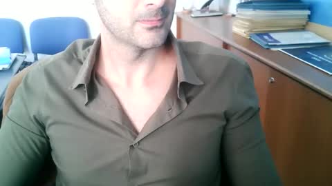 Snapshot of giuseppevai1 chatting on November 2025 10:04:02 AM giuseppevai1 online show from November 2025 10:04:02 AM