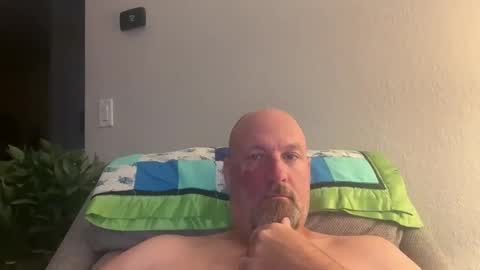giveitup193 online show from May 2026 01:00:01 AM