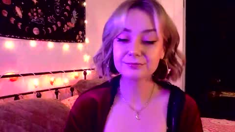 givemesweetdreams online show from October 2025 07:18:01 PM