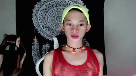 Snapshot of givemethrillx chatting on February 2025 04:35:02 AM givemethrillx online show from February 2025 04:35:02 AM