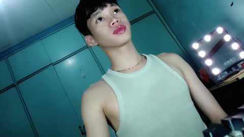 Snapshot of givemethrillx chatting on April 2026 02:37:02 PM givemethrillx online show from April 2026 02:37:02 PM