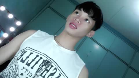 Snapshot of givemethrillx chatting on April 2026 04:46:01 AM givemethrillx online show from April 2026 04:46:01 AM