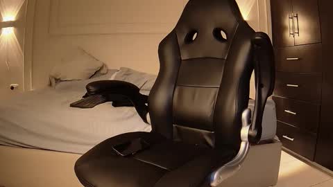 giyu online show from December 2025 07:53:02 PM