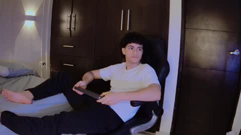 giyu online show from December 2025 01:05:02 PM