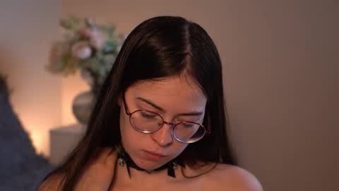 Agness online show from November 2025 02:42:01 PM