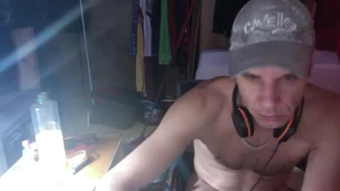 Snapshot of gizmomaster chatting on June 2026 12:12:02 AM dutch rave guy c2c dutch online show from June 2026 12:12:02 AM