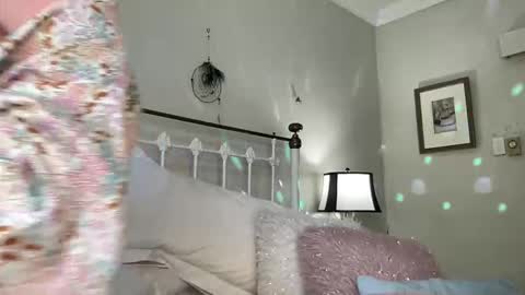 Gl1tter Barbie online show from October 2025 07:01:01 AM