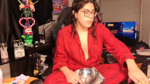 glaceon9 online show from February 2025 07:38:01 PM