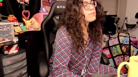 glaceon9 online show from October 2025 08:47:02 AM