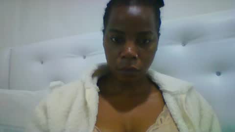 Snapshot of gladie46 chatting on July 2026 05:12:02 AM gladie46 online show from July 2026 05:12:02 AM