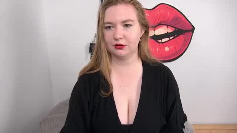 Snapshot of glamorousnikki chatting on September 2025 10:15:02 AM Nikki online show from September 2025 10:15:02 AM