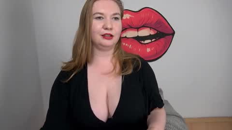 Snapshot of glamorousnikki chatting on October 2025 05:26:02 PM Nikki online show from October 2025 05:26:02 PM