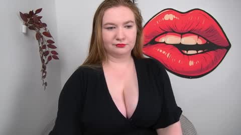 Snapshot of glamorousnikki chatting on April 2026 04:10:02 PM Nikki online show from April 2026 04:10:02 PM