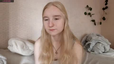 Laura online show from May 2026 03:12:01 AM