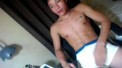 Snapshot of glenndou_daxs chatting on September 2025 04:19:02 PM glenndou_daxs online show from September 2025 04:19:02 PM