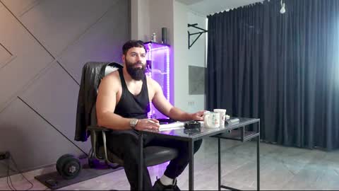 Matthew .. for short call me Matt online show from December 2024 08:01:01 AM