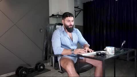 Matthew .. for short call me Matt online show from December 2024 05:28:02 AM