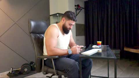 Matthew .. for short call me Matt online show from January 2025 04:12:01 AM