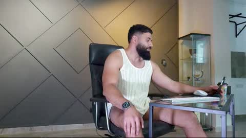 Matthew .. for short call me Matt online show from February 2025 12:32:02 PM