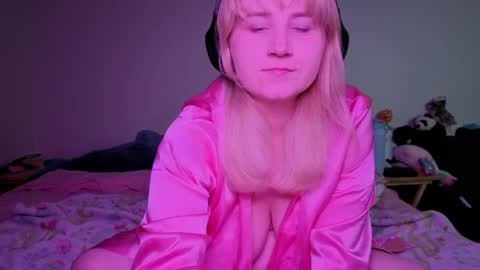 Glitch online show from June 2026 02:24:01 AM