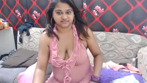 Snapshot of glitter_candy chatting on February 2025 11:15:02 PM glitter candy online show from February 2025 11:15:02 PM