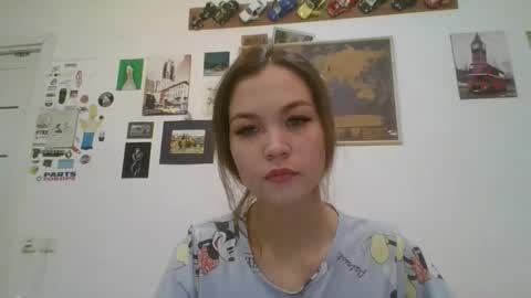 glitter_doll online show from January 2025 11:06:01 AM
