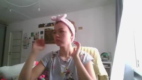 glitter_doll online show from February 2025 08:43:02 AM