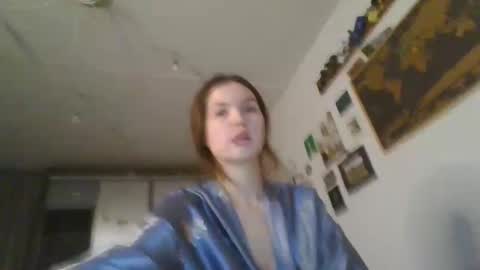 glitter_doll online show from February 2025 02:44:01 PM