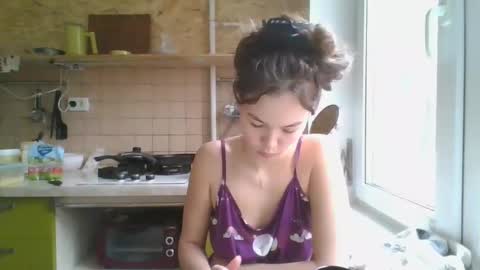 glitter_doll online show from March 2025 12:37:02 PM