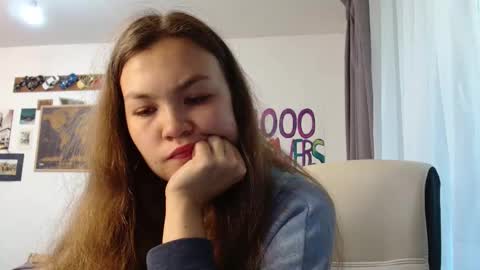 glitter_doll online show from September 2025 08:03:02 AM