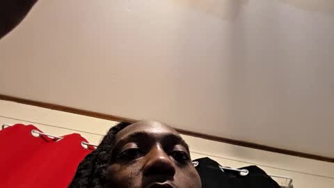 glomightyj online show from December 2025 05:25:01 AM