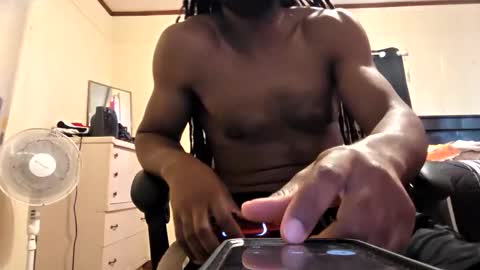 glomightyj online show from March 2026 10:54:01 PM