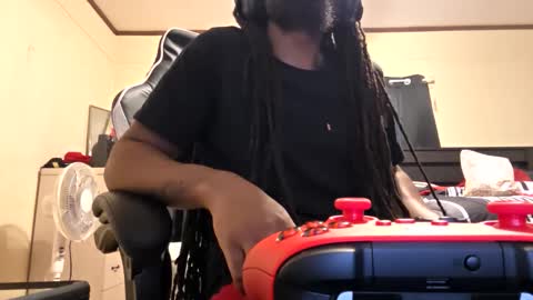 glomightyj online show from April 2026 10:29:02 PM