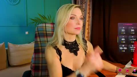 Snapshot of gloria_lovely chatting on July 2026 11:05:02 AM Gloria online show from July 2026 11:05:02 AM