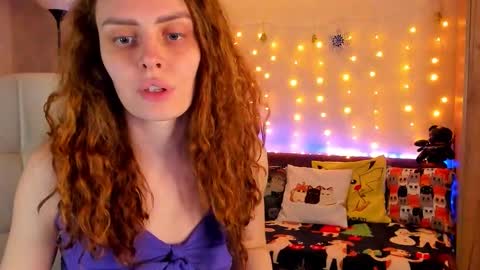 Snapshot of gloria_wood chatting on December 2024 11:17:02 PM Gloria Wood online show from December 2024 11:17:02 PM