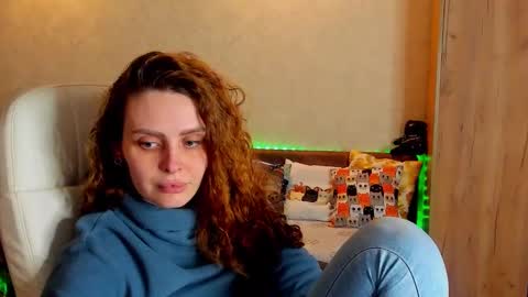 Snapshot of gloria_wood chatting on February 2025 06:53:01 PM Gloria Wood online show from February 2025 06:53:01 PM