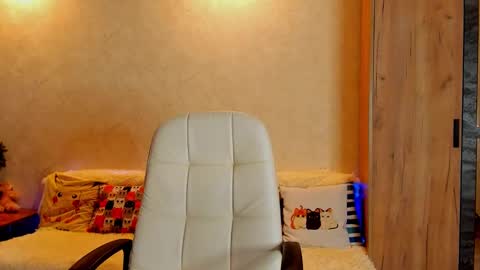 Snapshot of gloria_wood chatting on February 2025 11:37:02 PM Gloria Wood online show from February 2025 11:37:02 PM