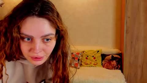 Snapshot of gloria_wood chatting on February 2025 05:17:02 PM Gloria Wood online show from February 2025 05:17:02 PM