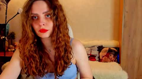 Snapshot of gloria_wood chatting on March 2025 06:19:01 PM Gloria Wood online show from March 2025 06:19:01 PM