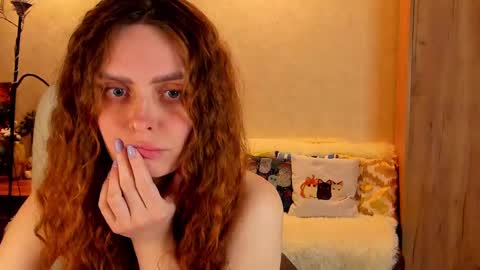 Snapshot of gloria_wood chatting on March 2025 10:27:02 PM Gloria Wood online show from March 2025 10:27:02 PM