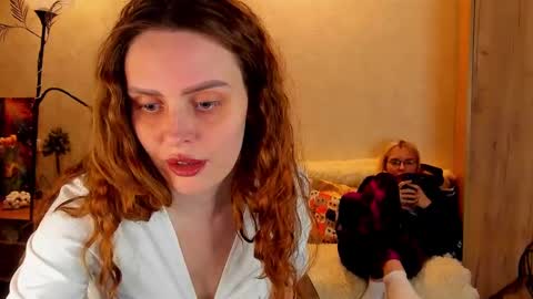 Snapshot of gloria_wood chatting on March 2025 04:51:02 PM Gloria Wood online show from March 2025 04:51:02 PM